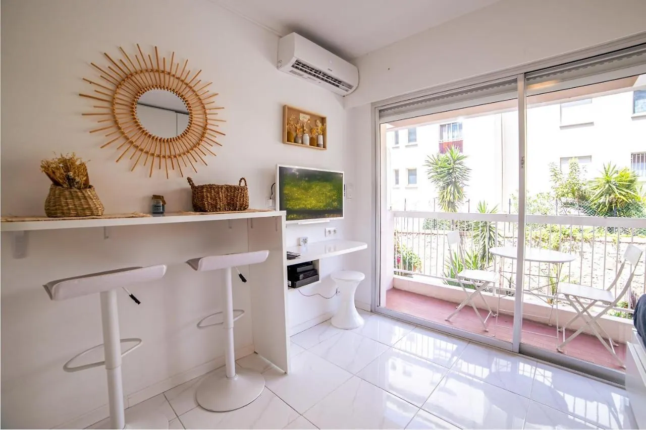 Guestready - Superb Studio Near Croisette Blvd Apartment Cannes